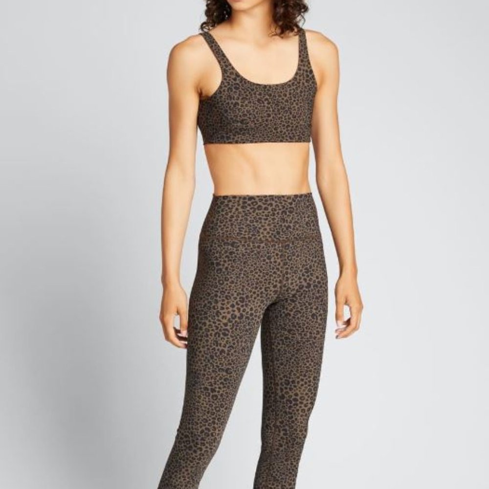 Alo Yoga Vapor High-Waist Leopard-Print Leggings and Bra